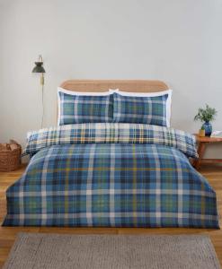 Regalia Complete Duvet Cover Set